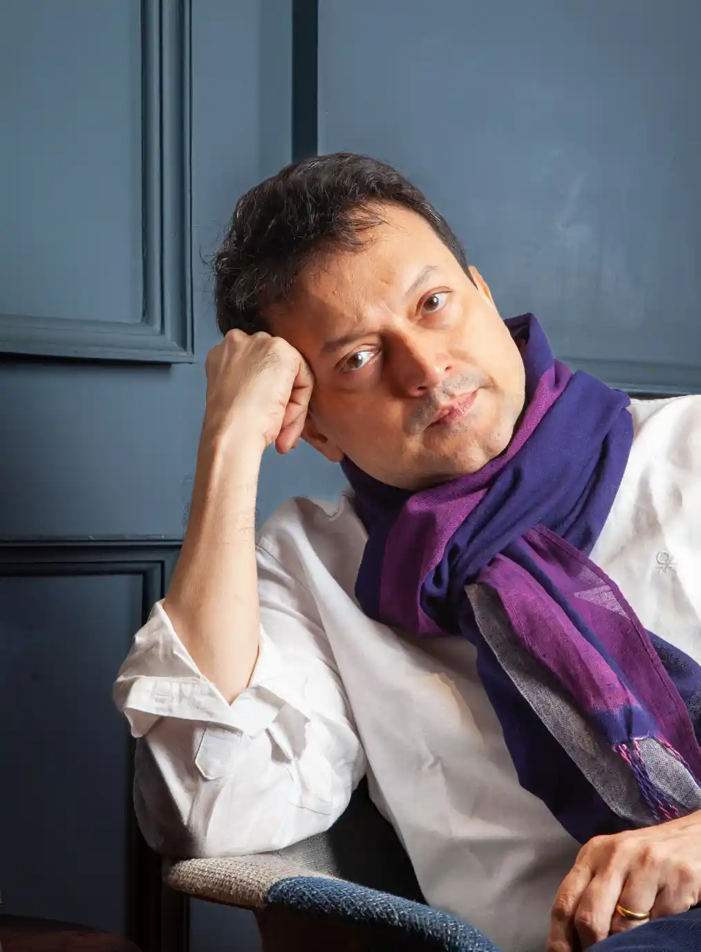 Ranjit Hoskote is a poet, cultural theorist, translator, and independent curator. His collections of poetry include Central Time (Penguin, 2014), Jonahwhale (Penguin, 2018; in the UK, by Arc, as The Atlas of Lost Beliefs, 2020, which received a prestigious Poetry Book Society Recommendation), Hunchprose (Penguin, 2021), and Icelight (Wesleyan University Press & Penguin, 2023).  He is the author of the acclaimed translation of a 14 th -century Kashmiri woman mystic’s work, I, Lalla: The Poems of Lal Ded (Penguin Classics, 2011) and of The Homeland’s an Ocean (Penguin Classics, 2024), a translation of the celebrated 18 th -century Urdu poet, Mir Taqi Mir’s poetry. Hoskote has been a Fellow of the International Writing Program, University of Iowa (1995) and writer-in-residence at Villa Waldberta, Munich (2003), as well as researcher-in-residence at BAK/ basis voor actuele kunst, Utrecht (2010 and 2013). In 2023, Hoskote was appointed to the Editorial Board of the Murty Classical Library of India, published by Harvard University Press. Hoskote has been honoured with the Sahitya Akademi Golden Jubilee Award, the Sahitya Akademi Translation Prize, the S H Raza Award for Literature, and the 7 th JLF-Mahakavi Kanhaiyalal Sethia Award for Poetry.